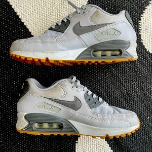 Women’s Nike Airmax Gray
